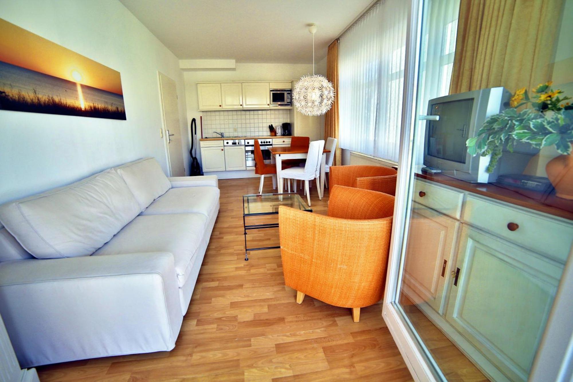 Ferienwohnung Binzer Strandgut Im Haus Jahreszeiten Binz Eksteriør bilde